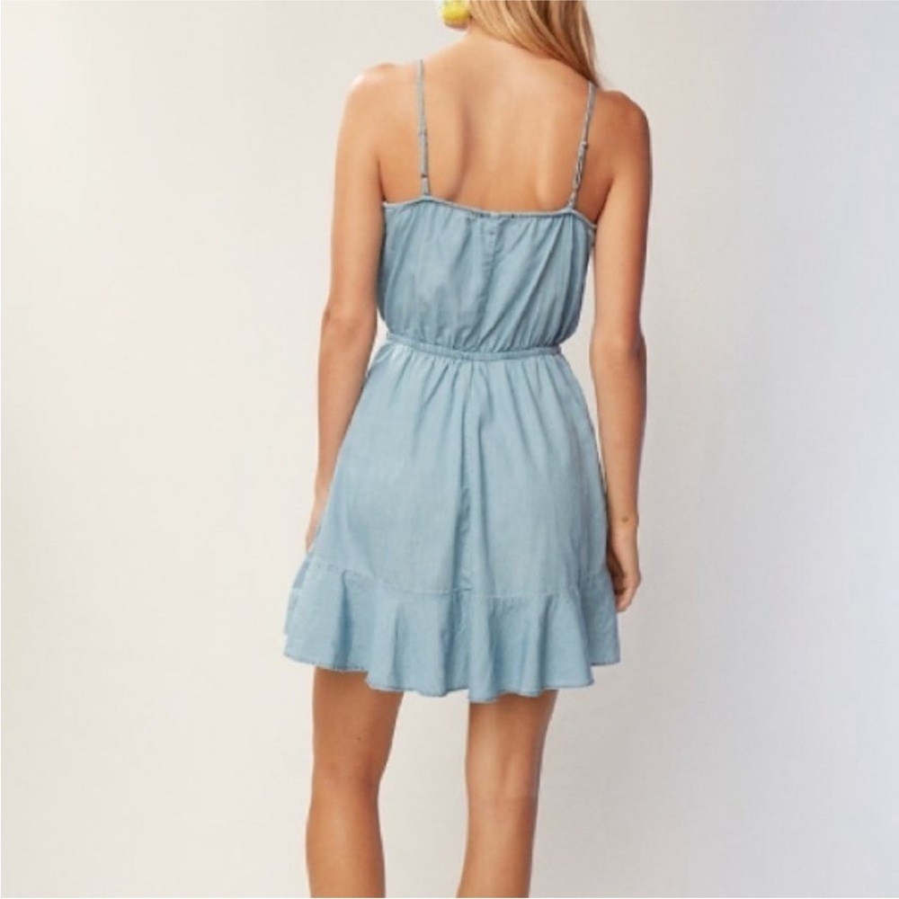 NWT Express Chambray Ruffle Front Dress Size XS - Picture 2 of 7